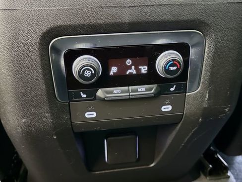 Used 2023 Chevrolet Suburban RST w/ Luxury Package image 30