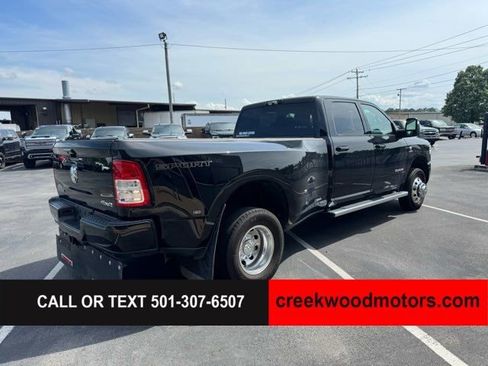 Used 2024 RAM 3500 Big Horn w/ Sport Appearance Package AWD/4WD image 4