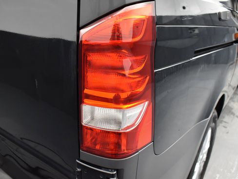 Used 2022 Mercedes-Benz Metris image 8