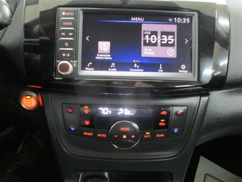 Used 2019 Nissan Sentra SV image 18