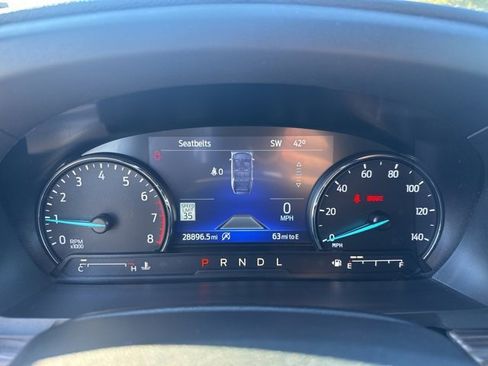 Used 2024 Ford Explorer Limited image 16