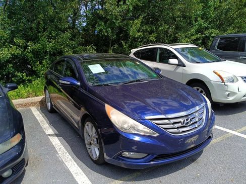 Used 2012 Hyundai Sonata Limited w/ Navigation Pkg FWD image 1