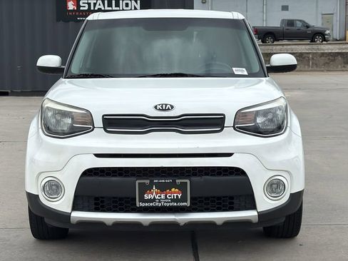 Used 2018 Kia Soul + FWD image 8