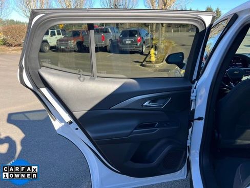 Used 2025 Chevrolet Equinox EV LT image 11