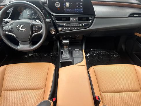 Used 2022 Lexus ES 350 w/ Premium Package FWD image 16