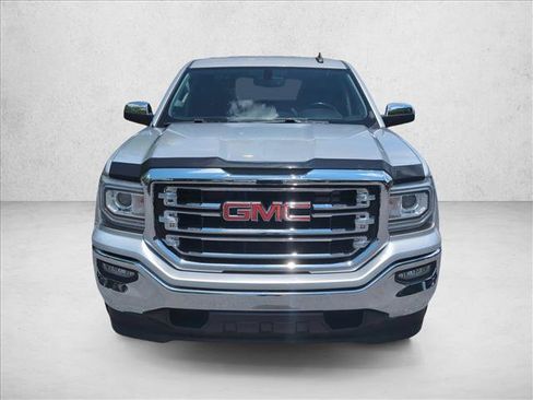 Used 2018 GMC Sierra 1500 SLT w/ SLT Premium Package RWD image 2
