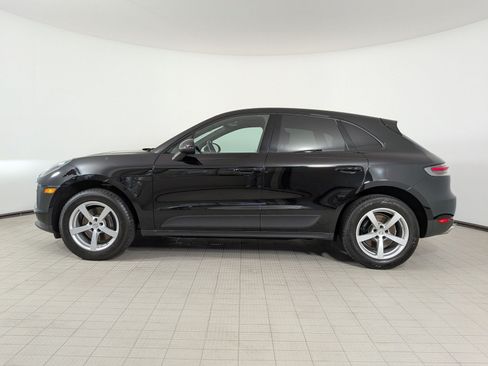 Certified 2019 Porsche Macan AWD/4WD image 2