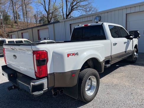 Used 2023 Ford F350 Lariat w/ Lariat Ultimate Package image 16