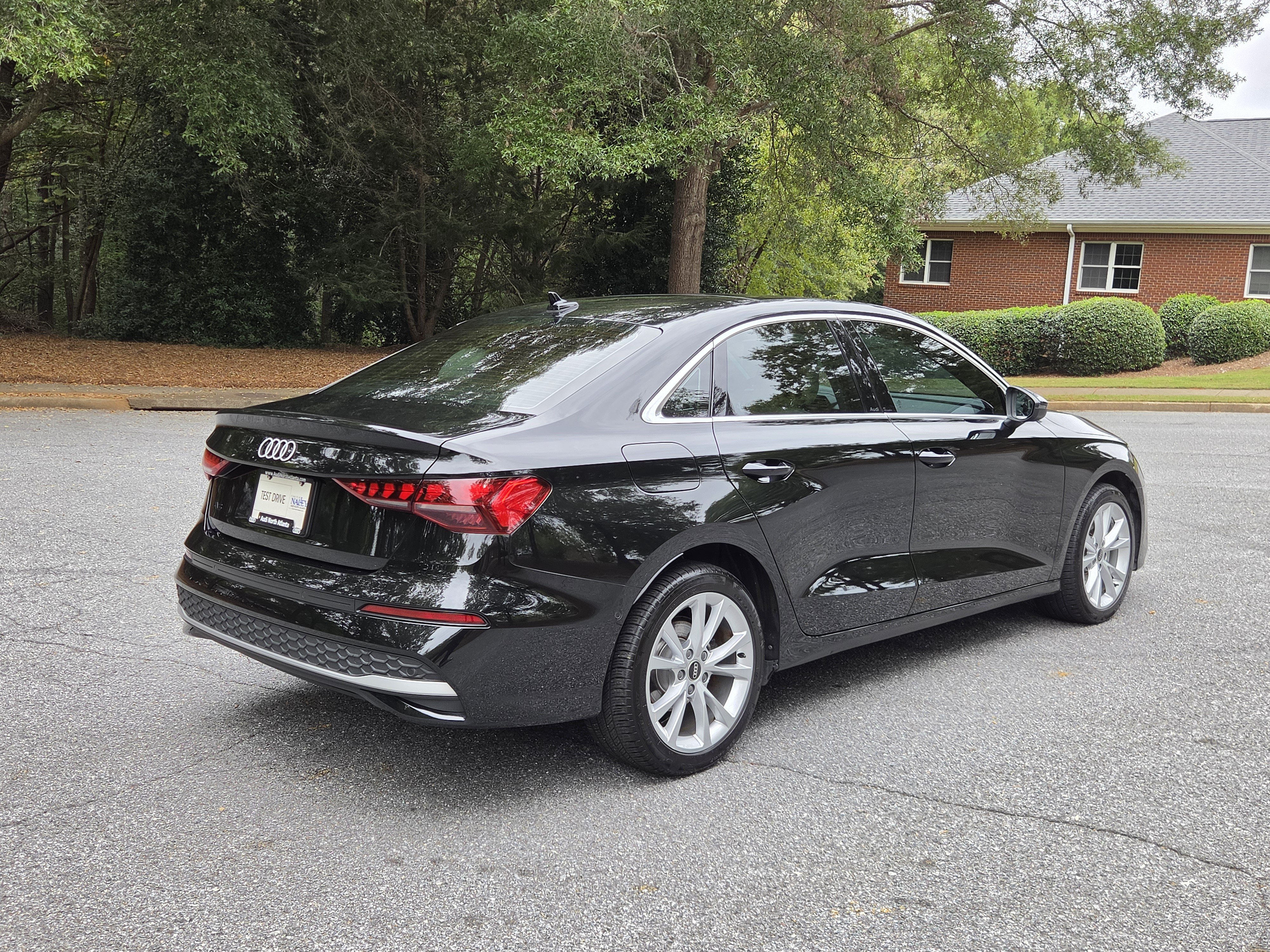 Used 2025 Audi A3 2.0T Premium w/ Convenience Package AWD/4WD image 5