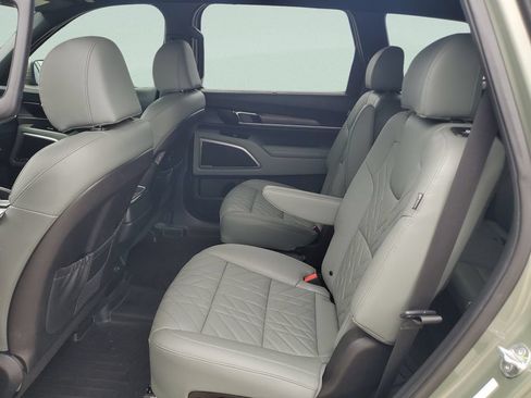 Used 2023 Kia Telluride EX X-Line AWD/4WD image 10