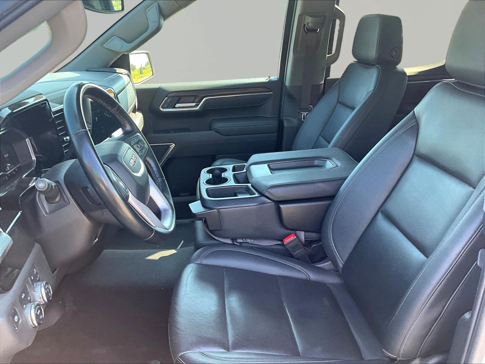 Used 2025 GMC Sierra 1500 SLT AWD/4WD image 22