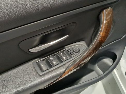 Used 2015 BMW 428i Convertible image 15