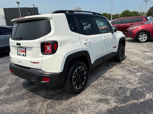 Used 2023 Jeep Renegade Trailhawk AWD/4WD image 10
