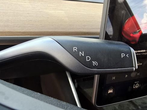 Used 2020 Tesla Model Y Performance AWD/4WD image 12