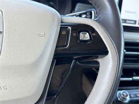 Used 2021 Lincoln Corsair FWD w/ Premium Package image 35