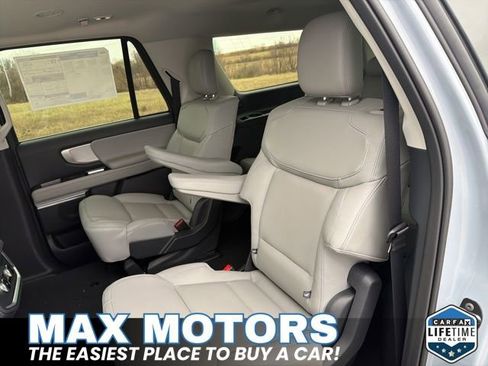 New 2026 Ford Expedition Max Active image 16