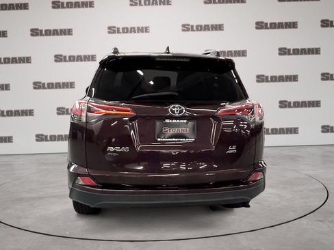 Used 2017 Toyota RAV4 LE AWD/4WD image 4