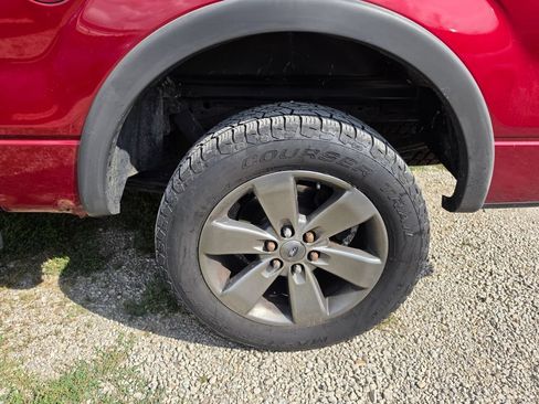 Used 2014 Ford F150 FX4 w/ Equipment Group 402A Luxury AWD/4WD image 3