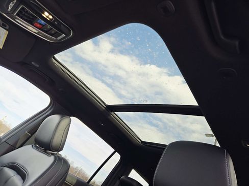 New 2026 Jeep Grand Cherokee L Limited image 8