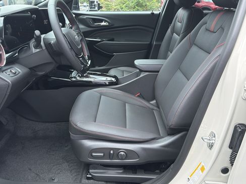 New 2026 Chevrolet Trax RS FWD image 9