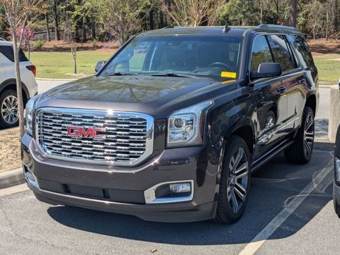Used 2018 GMC Yukon Denali w/ Denali Ultimate Package AWD/4WD image 3
