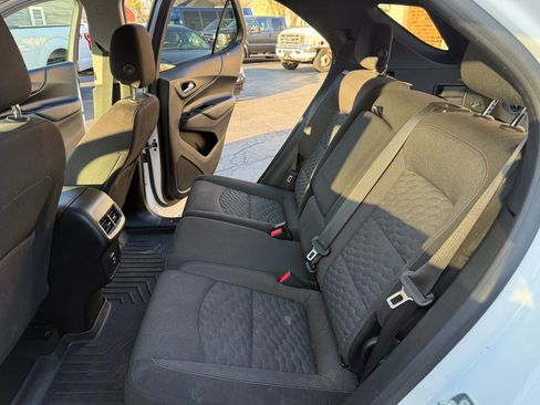 Used 2019 Chevrolet Equinox LT image 30