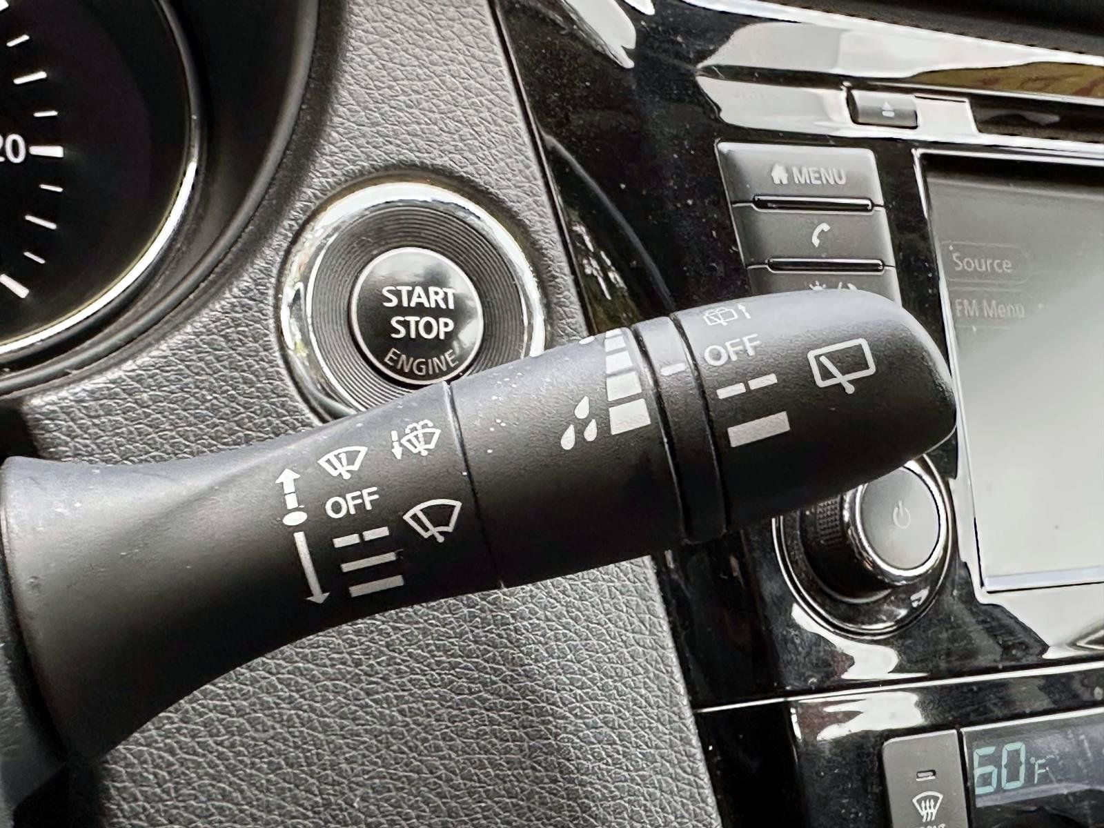 Certified 2021 Nissan Rogue Sport SV AWD/4WD image 29