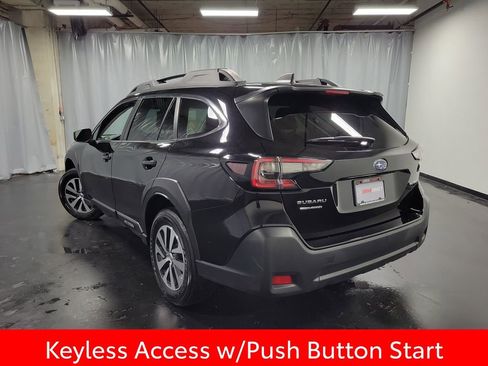 Used 2024 Subaru Outback Premium AWD/4WD image 6
