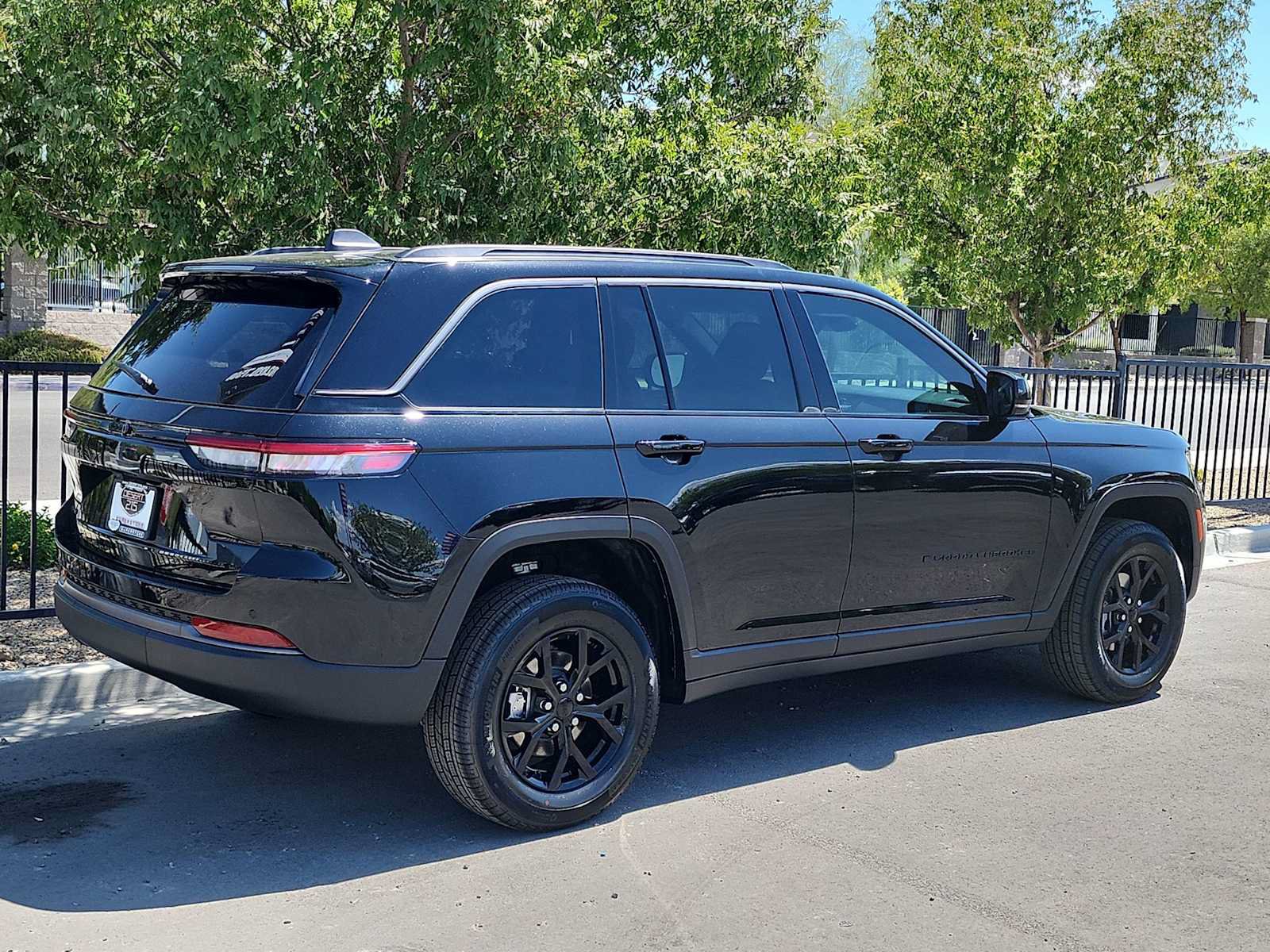 New 2026 Jeep Grand Cherokee Altitude AWD/4WD image 8