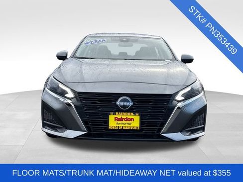 Used 2023 Nissan Altima 2.5 SV image 2