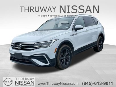 Used 2022 Volkswagen Tiguan SE w/ Panoramic Sunroof Package