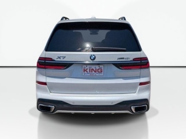 Used 2023 BMW X7 xDrive40i w/ M Sport Package AWD/4WD image 6