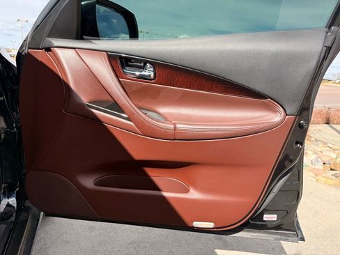 Used 2017 INFINITI QX50 AWD w/ Premium Plus Package image 39