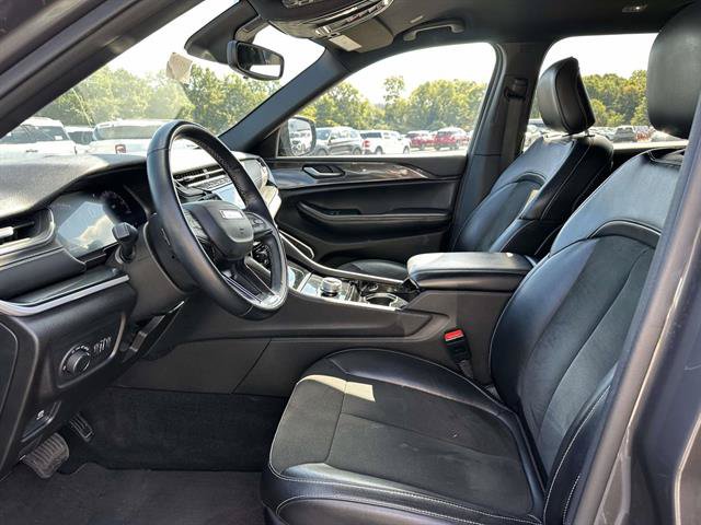 Used 2021 Jeep Grand Cherokee L Laredo AWD/4WD image 13