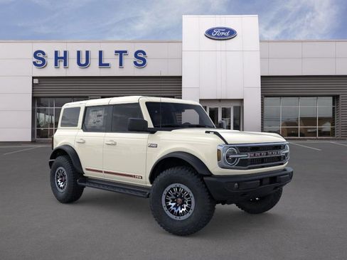 New 2026 Ford Bronco Outer Banks w/ Sasquatch Package AWD/4WD image 8