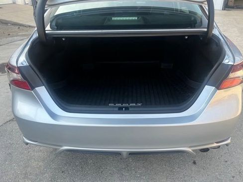 Used 2023 Toyota Camry SE w/ Cold Weather Package image 19