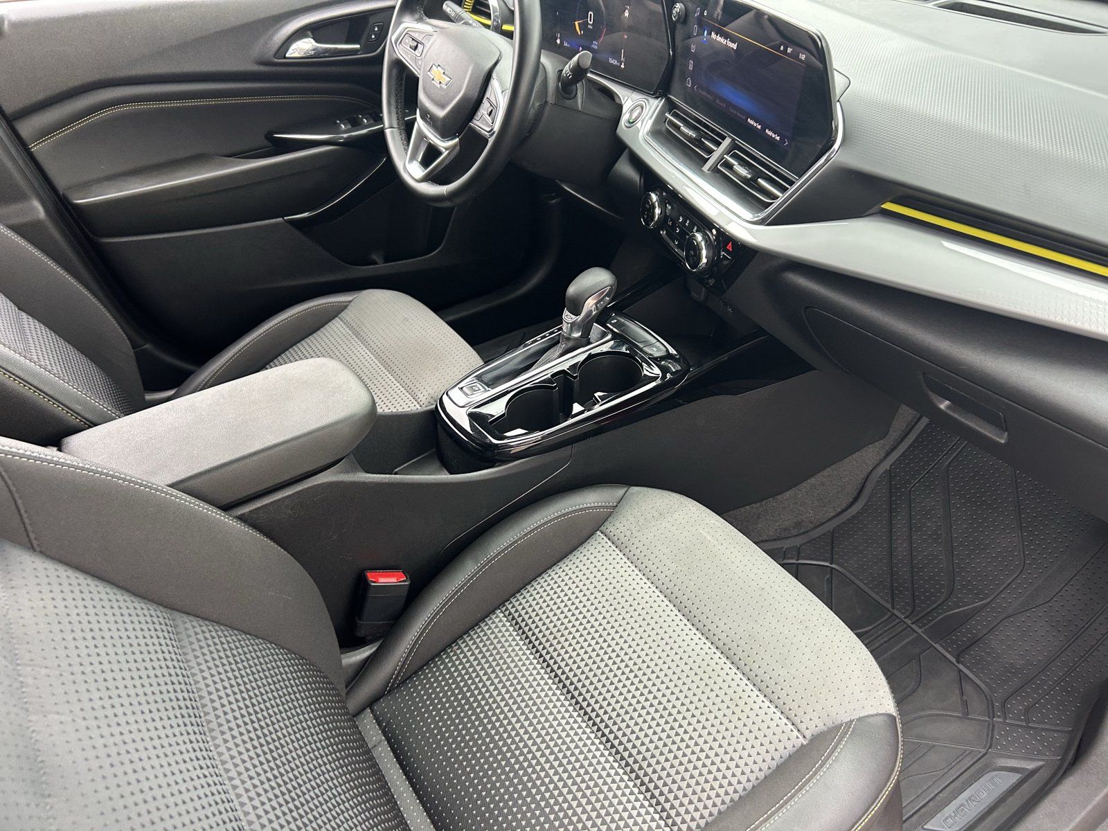Certified 2026 Chevrolet Trax LT w/ LT Convenience Package FWD image 13