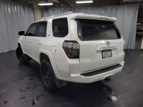 Used 2017 Toyota 4Runner SR5 Premium AWD/4WD image 6