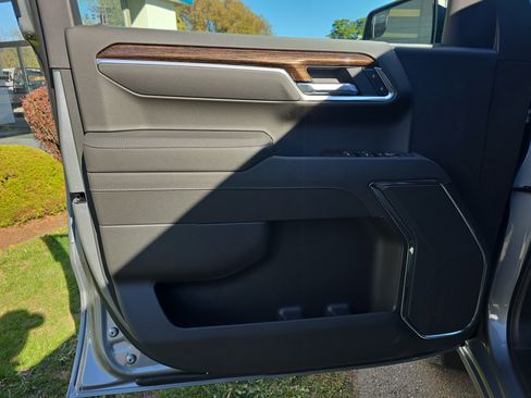 New 2026 GMC Sierra 1500 Elevation image 18