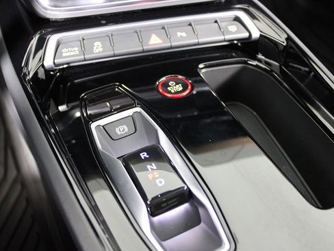 Used 2023 Audi e-tron GT Premium Plus image 29
