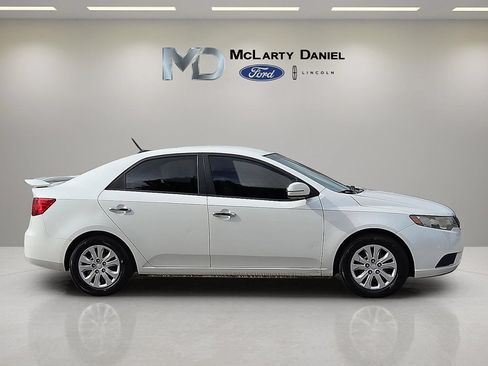 Used 2013 Kia Forte EX FWD image 6