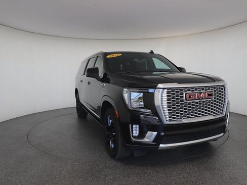 Used 2022 GMC Yukon XL Denali image 28