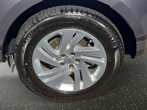 Used 2025 Land Rover Range Rover Evoque S image 35