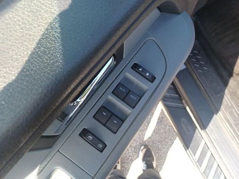 Used 2014 Ford F150 XLT w/ XLT Chrome Package image 10