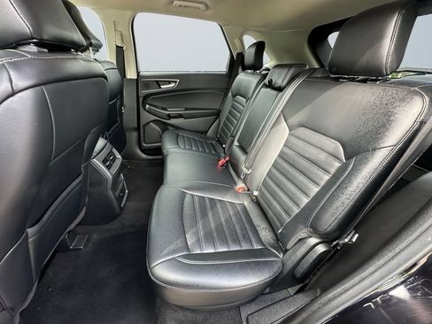 Used 2024 Ford Edge SEL AWD/4WD image 13