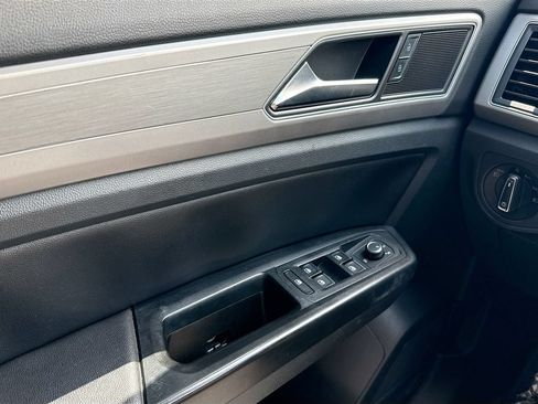 Used 2019 Volkswagen Atlas SE w/ Towing Package FWD image 18