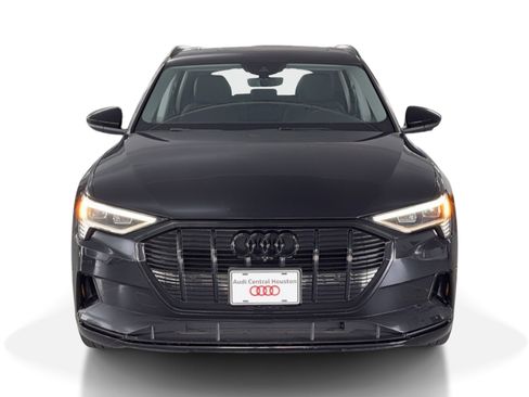 Used 2022 Audi e-tron Premium Plus w/ Premium Plus Package image 6