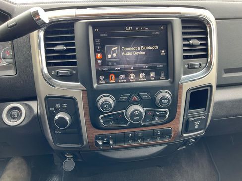 Used 2014 RAM 2500 Laramie w/ Convenience Group AWD/4WD image 19
