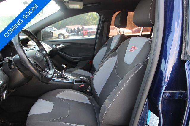 Used 2017 Ford Focus ST FWD image 2