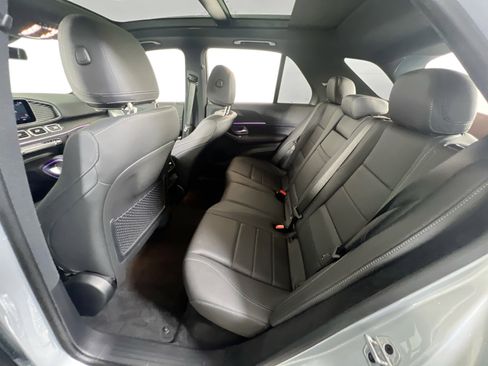 Used 2025 Mercedes-Benz GLE 450e 4MATIC image 25